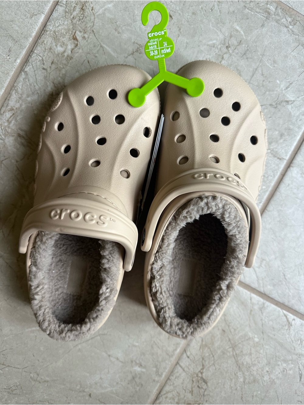 CROCS Baya lined clogs W8 M6 tan/cream NWT